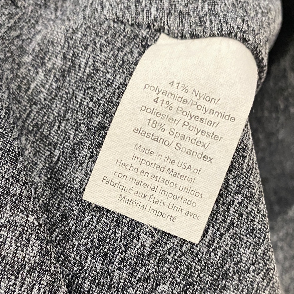 🔥Bundle🔥Beyond Yoga Shimmer Leggings - Gray and Pink size medium-Preloved - Picture 10 of 10